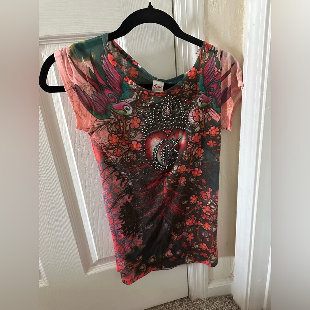 Guess size Small top